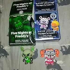 2 Five Nights at Freddys mystery minis